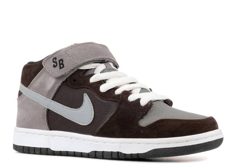 NIKE SB DUNK MID PRO