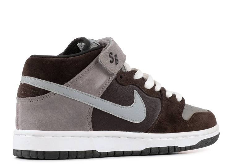 NIKE SB DUNK MID PRO