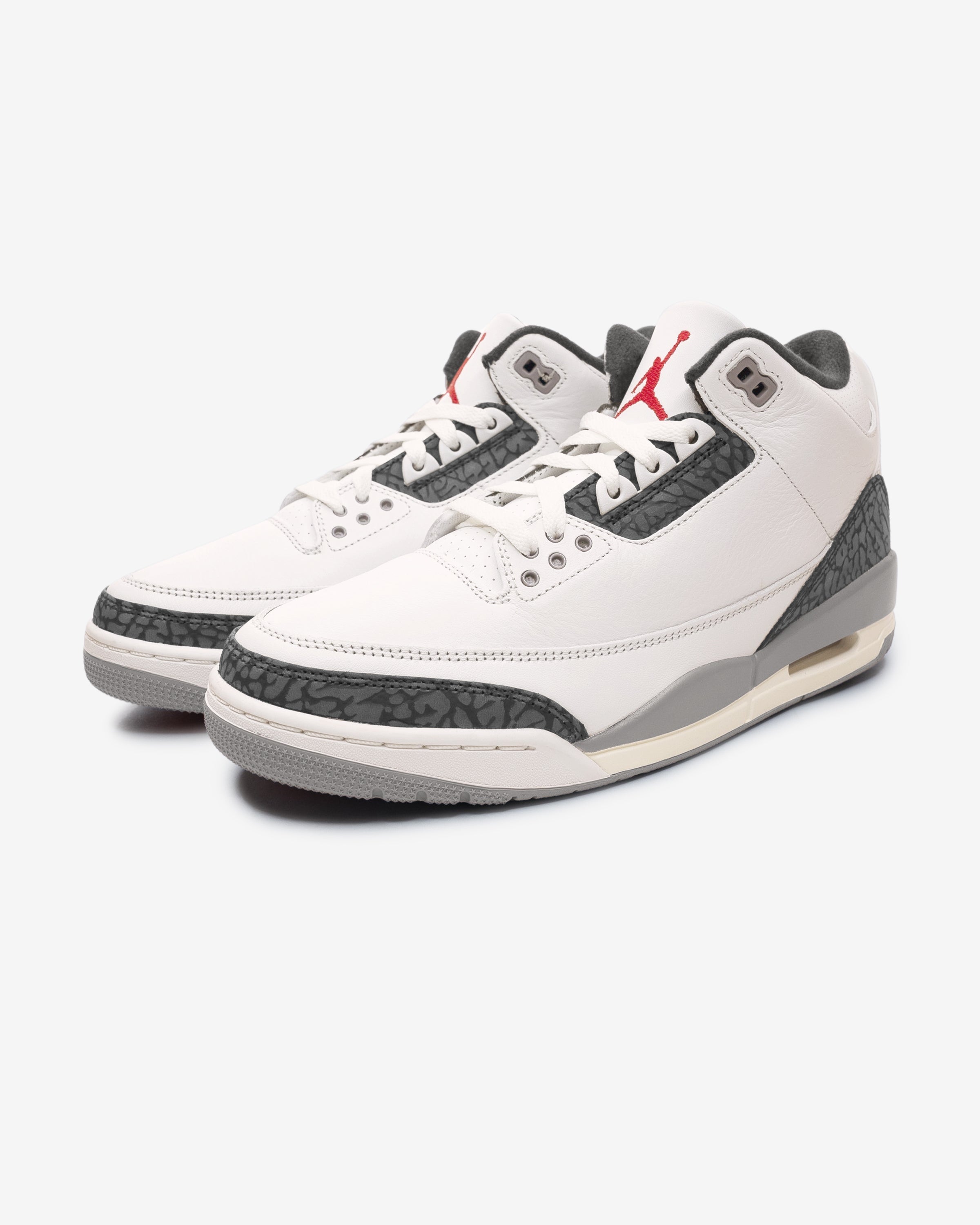 JORDAN AJ 3 RETRO - SUMMITWHITE/ FIRERED/ CEMENTGREY