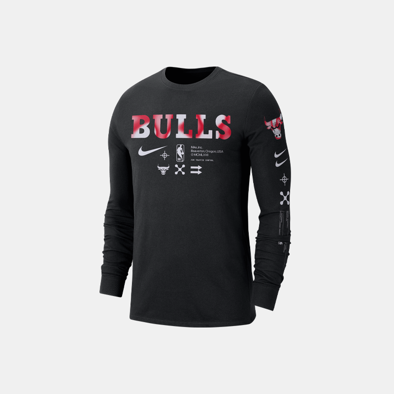 Chicago Bulls Long Sleeve T-shirt (M)