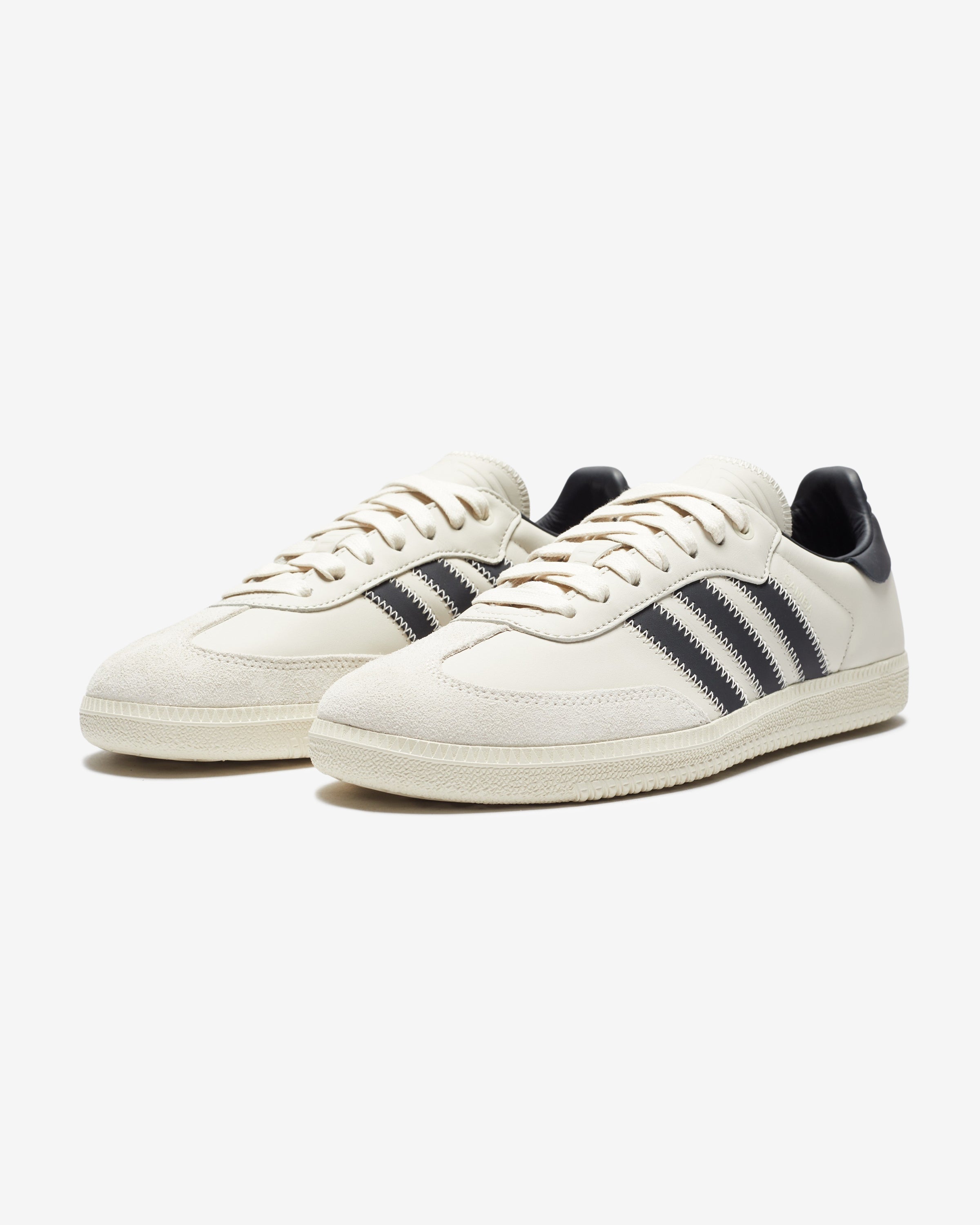 ADIDAS HUMANRACE SAMBA - CBLACK/ ALUMIN