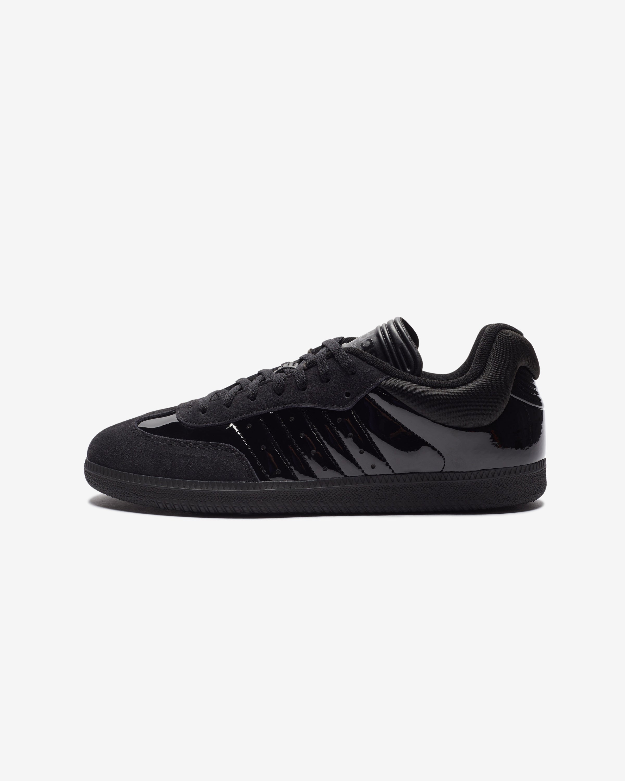 ADIDAS WOMEN'S DYZ SAMBA - CBLACK/ GUM5