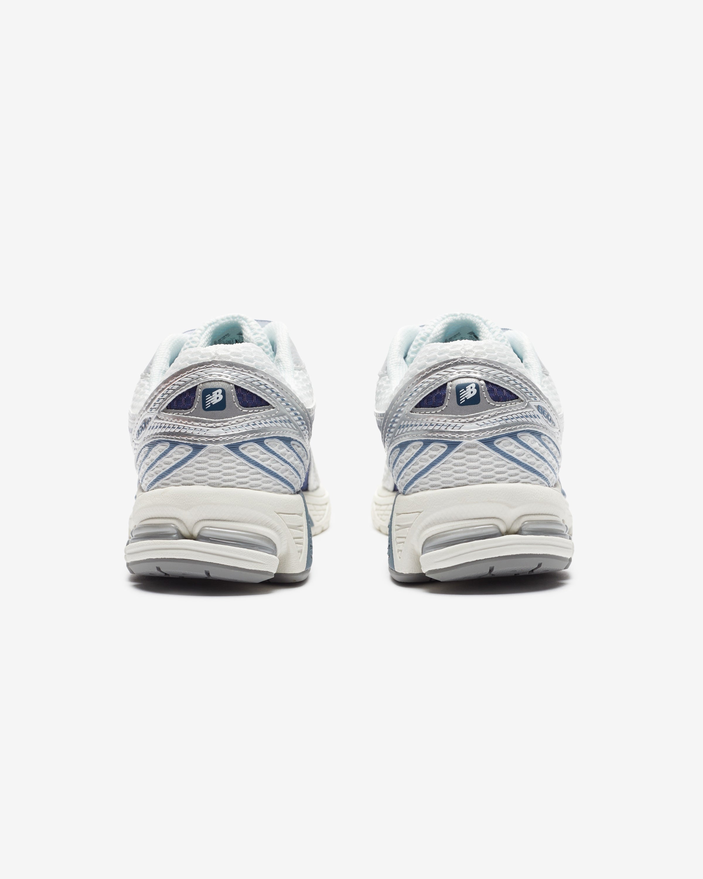 NEW BALANCE 860 v2 - SEASALT