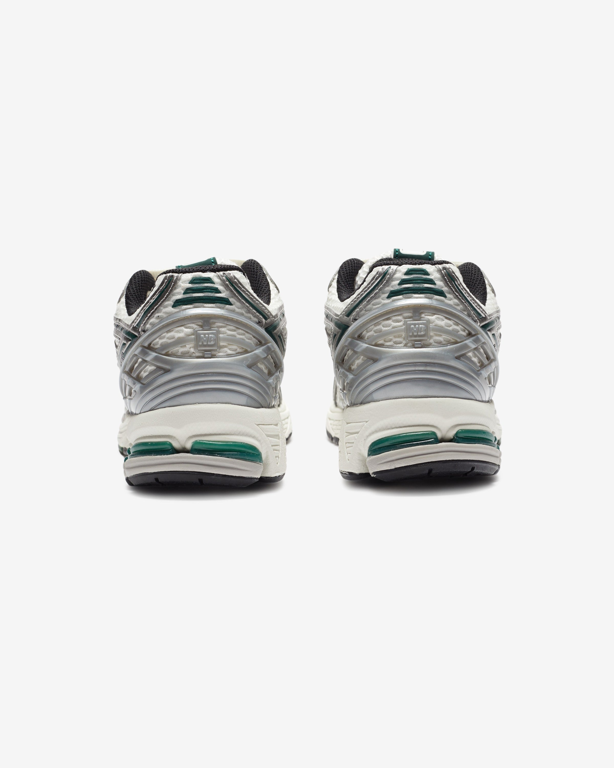 NEW BALANCE 1906R - SILVERMETALLIC/ NIGHTWATCHGREEN