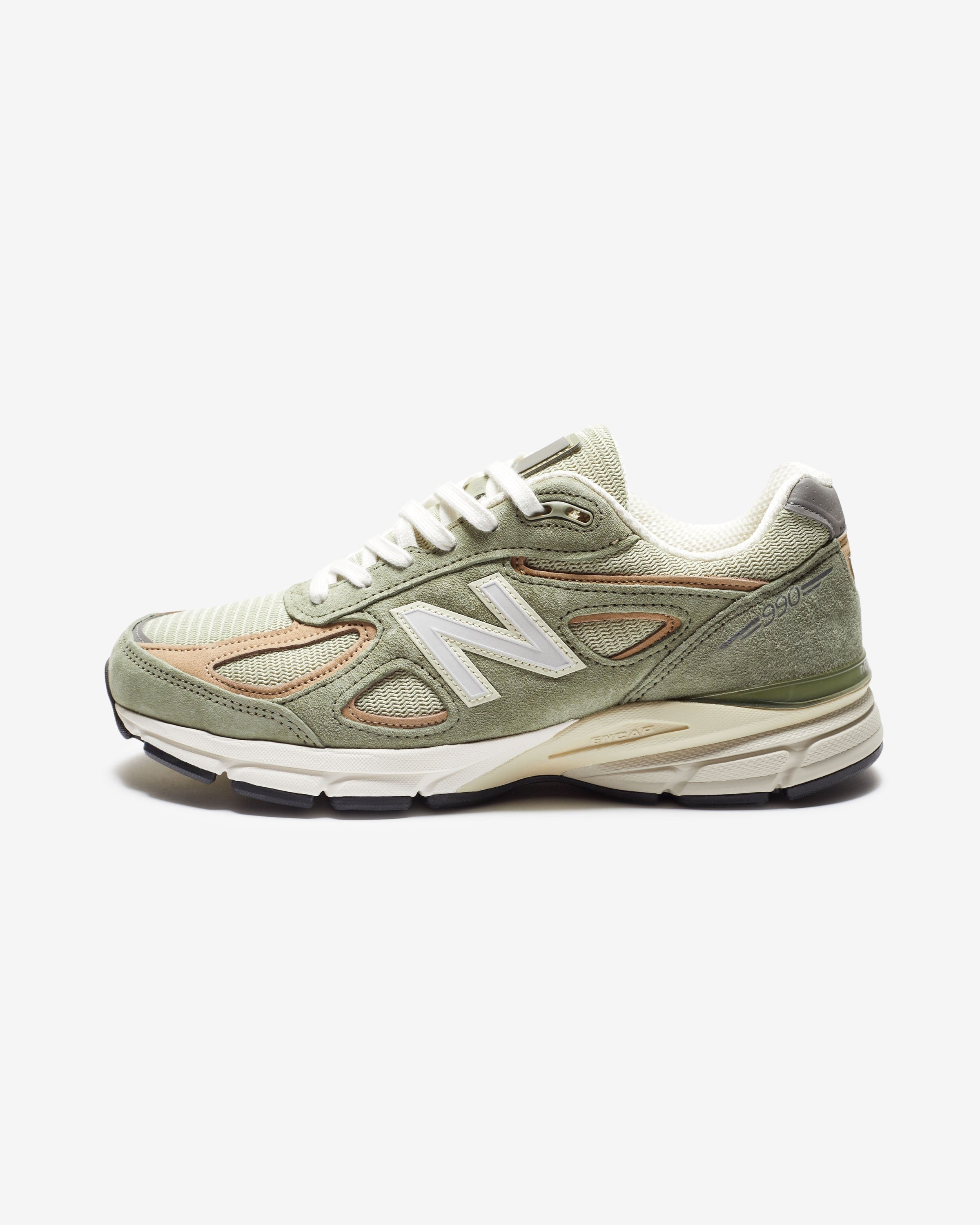 NEW BALANCE "MADE IN USA" 990v4 - OLIVE