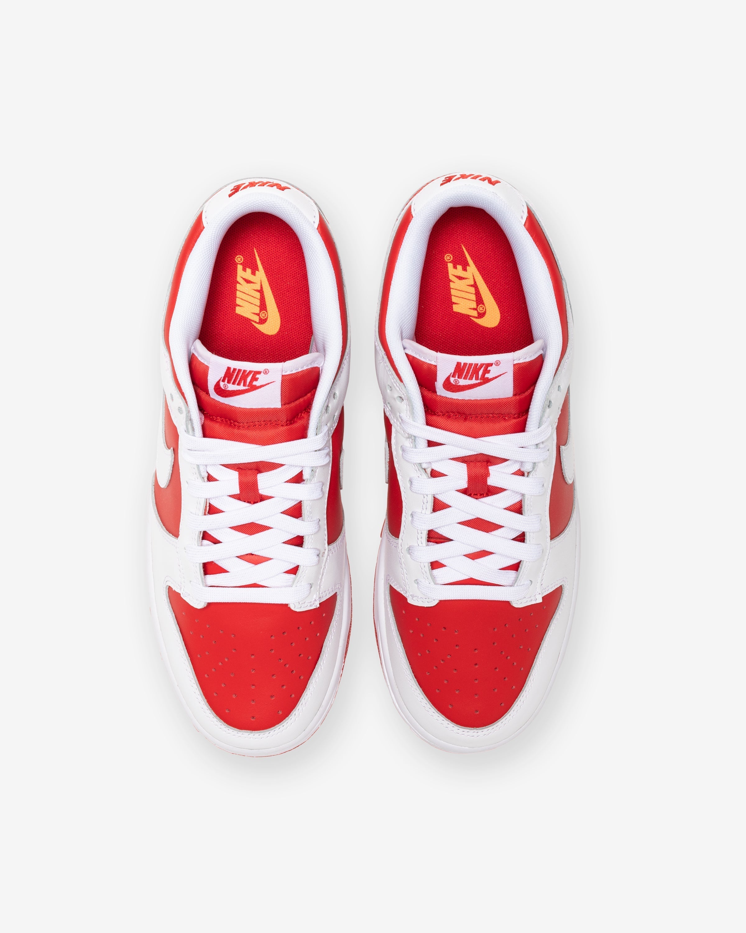 NIKE DUNK LOW RETRO - UNIVERSITYRED/ WHITE