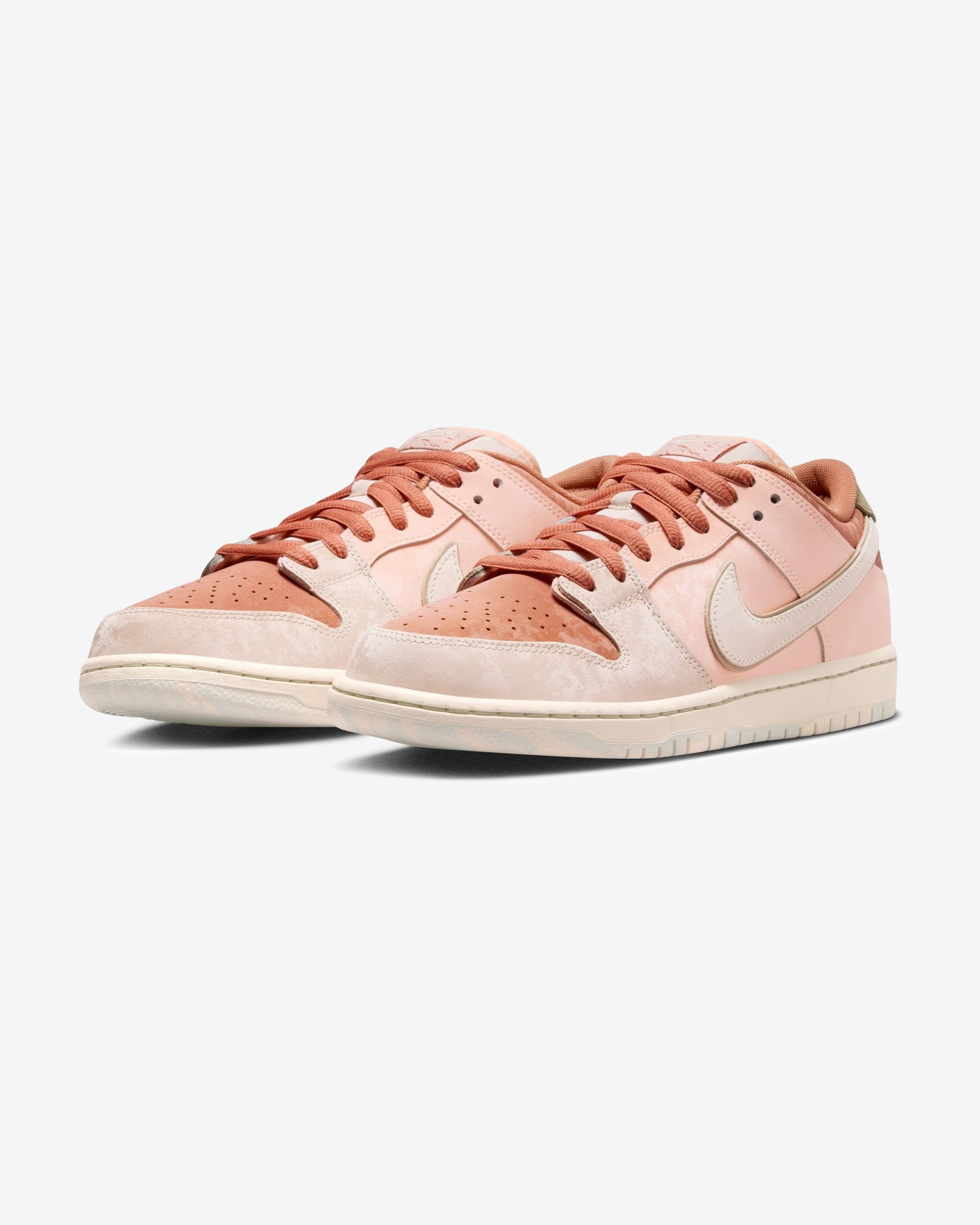 NIKE SB DUNK LOW PREMIUM - AMBERBROWN/ GUAVAICE