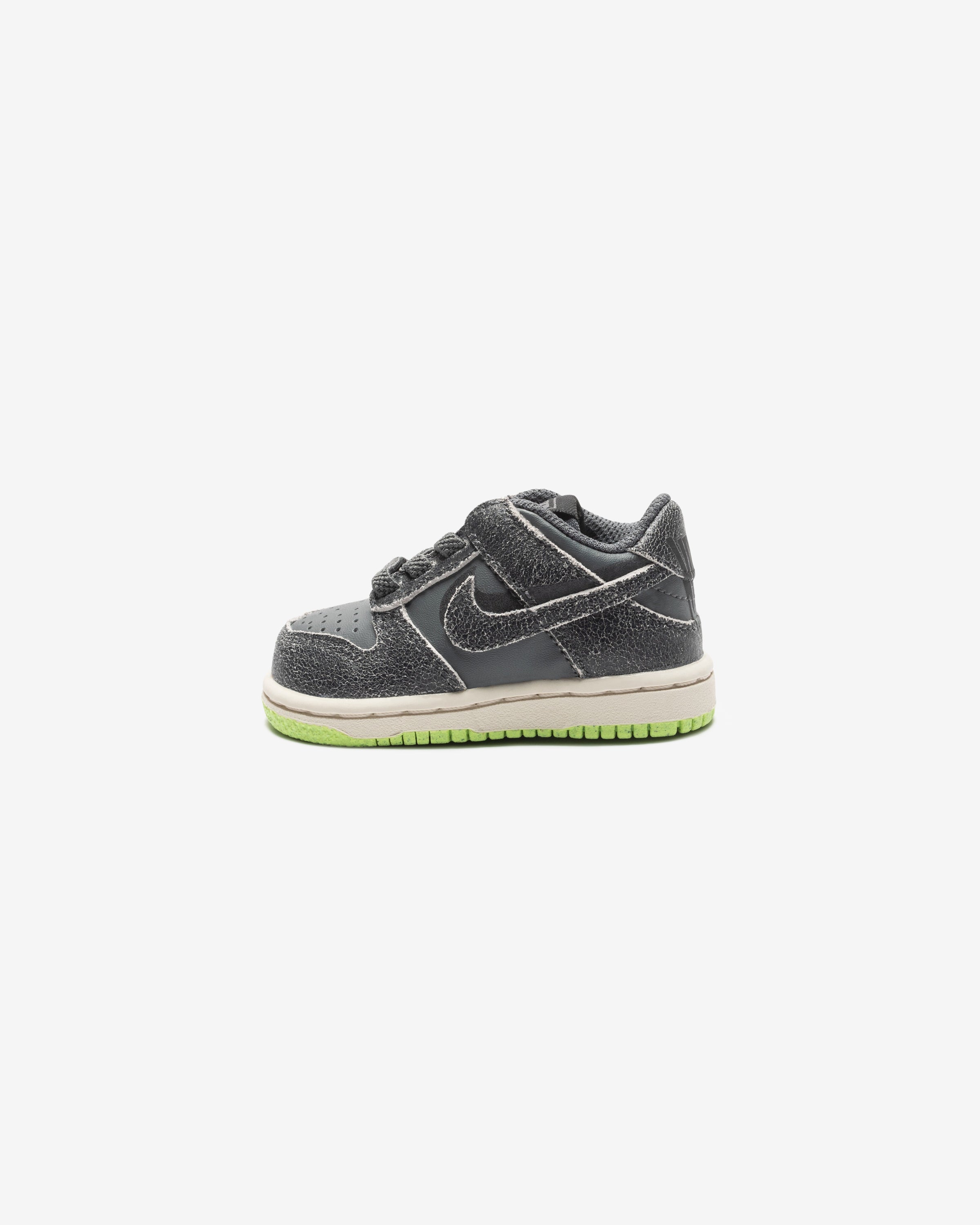 NIKE TD DUNK LOW SE - IRONGREY/ PHANTOM/ GHOSTGREEN