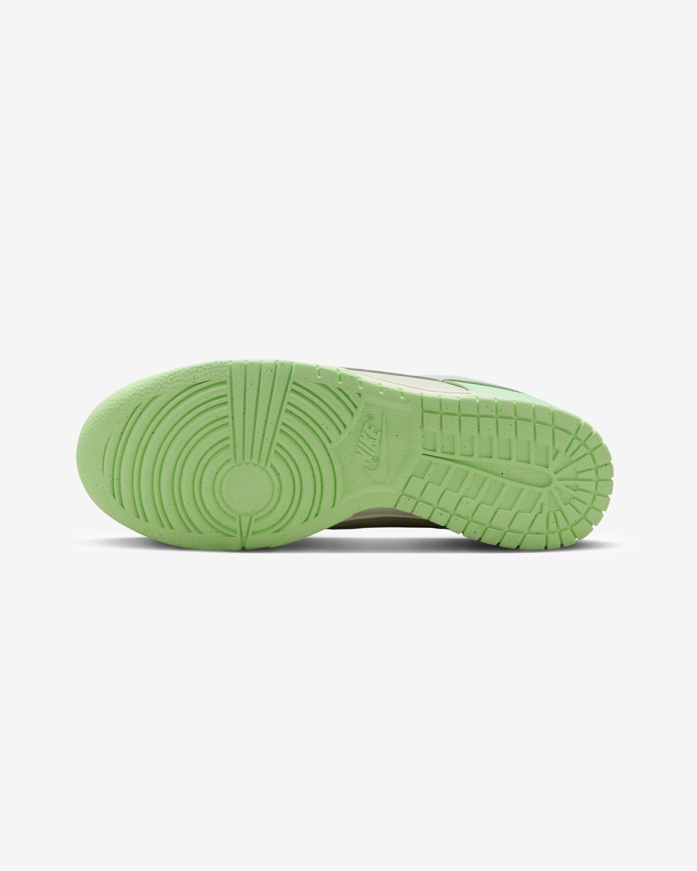 NIKE WOMEN'S DUNK LOW NN - SEAGLASS/ LIGHTSILVER