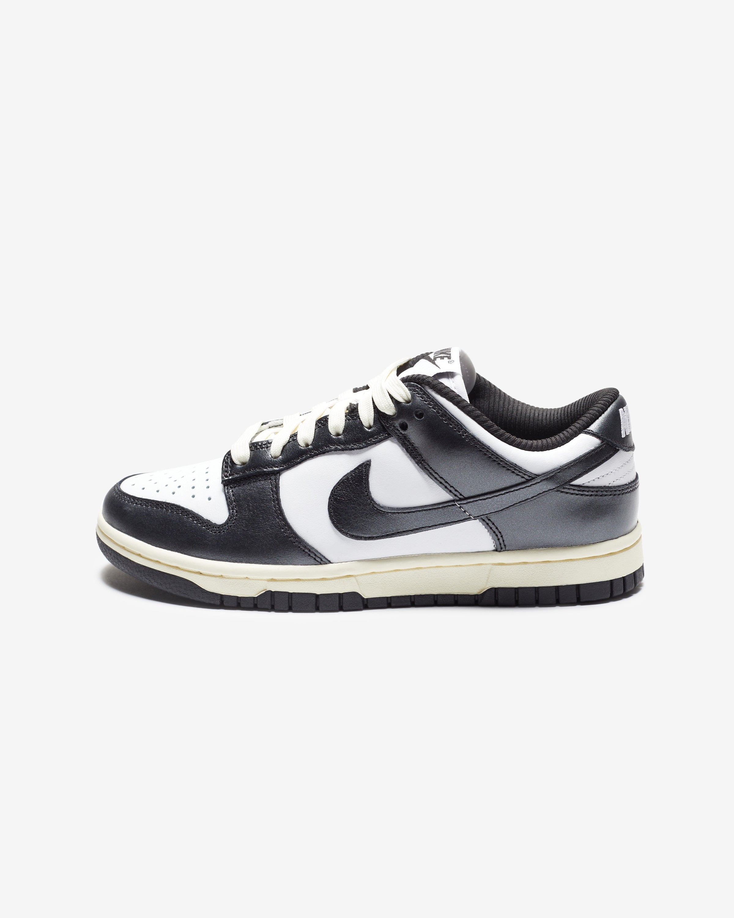 NIKE WOMEN'S DUNK LOW PRM - WHITE/ BLACK/ COCONUTMILK