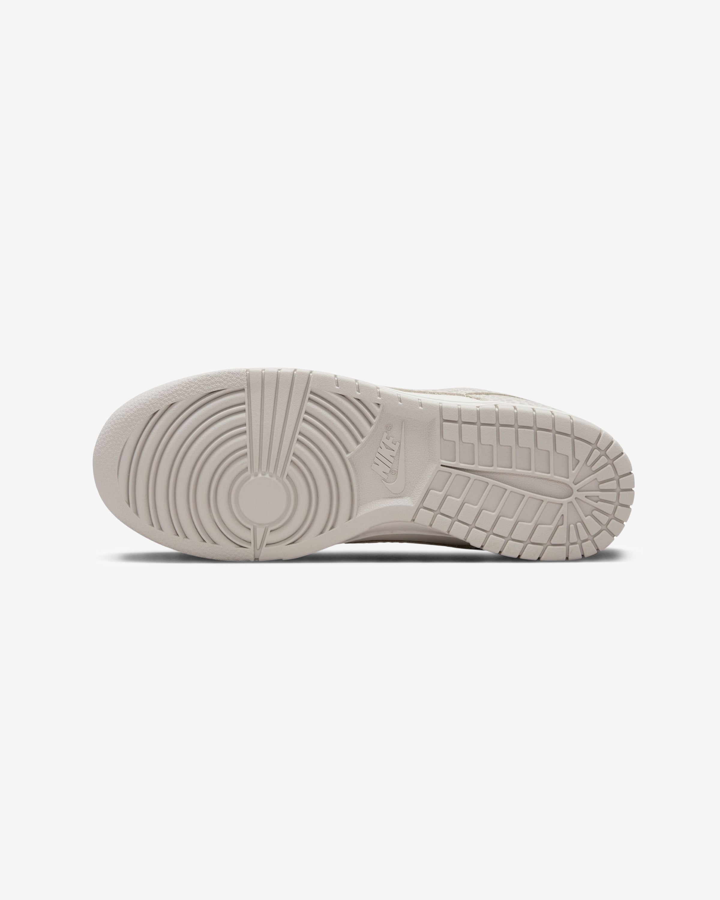 NIKE WOMEN'S DUNK LOW PRM - PHANTOM/ PHOTONDUST