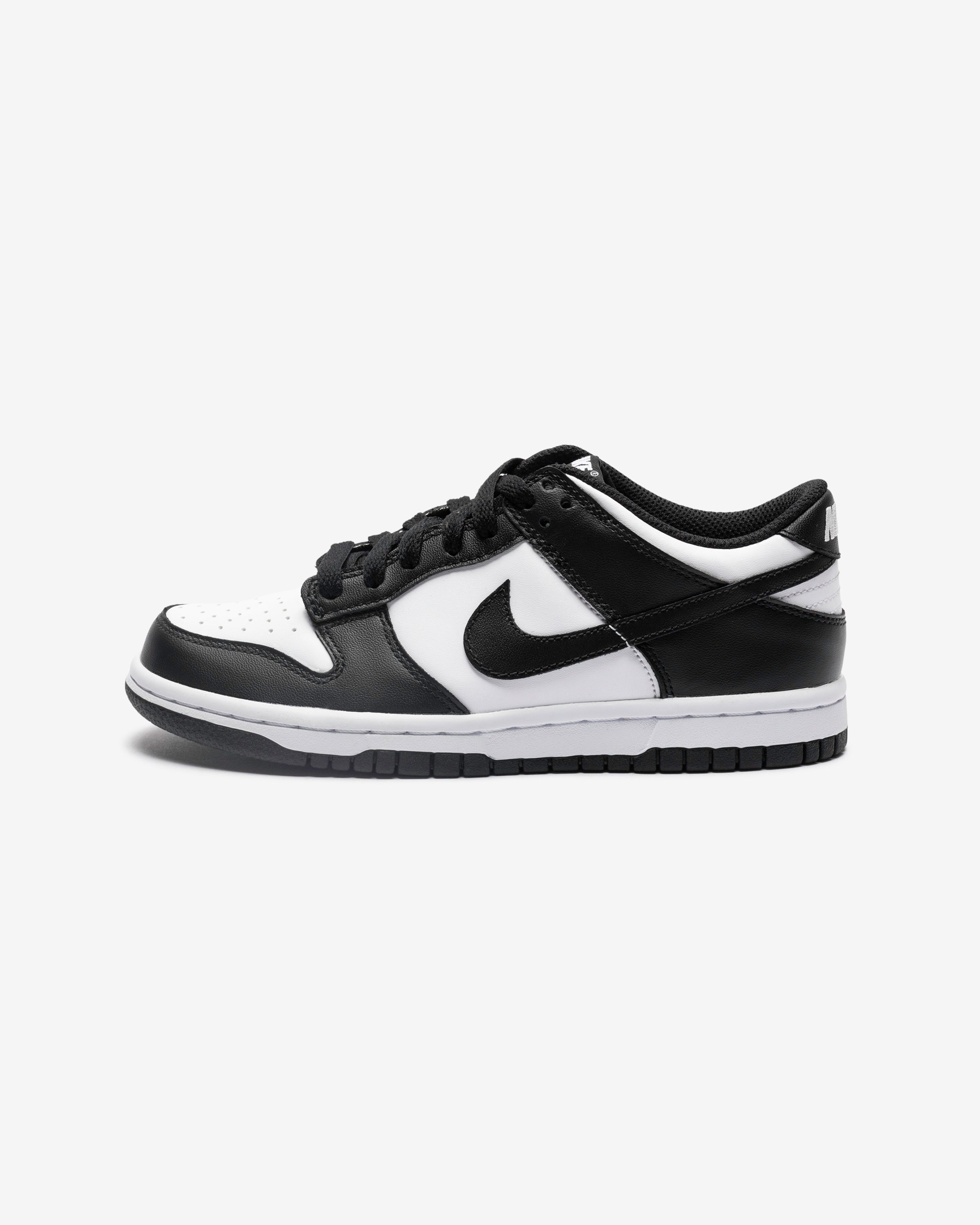 NIKE WOMEN'S DUNK LOW - WHITE/ BLACK