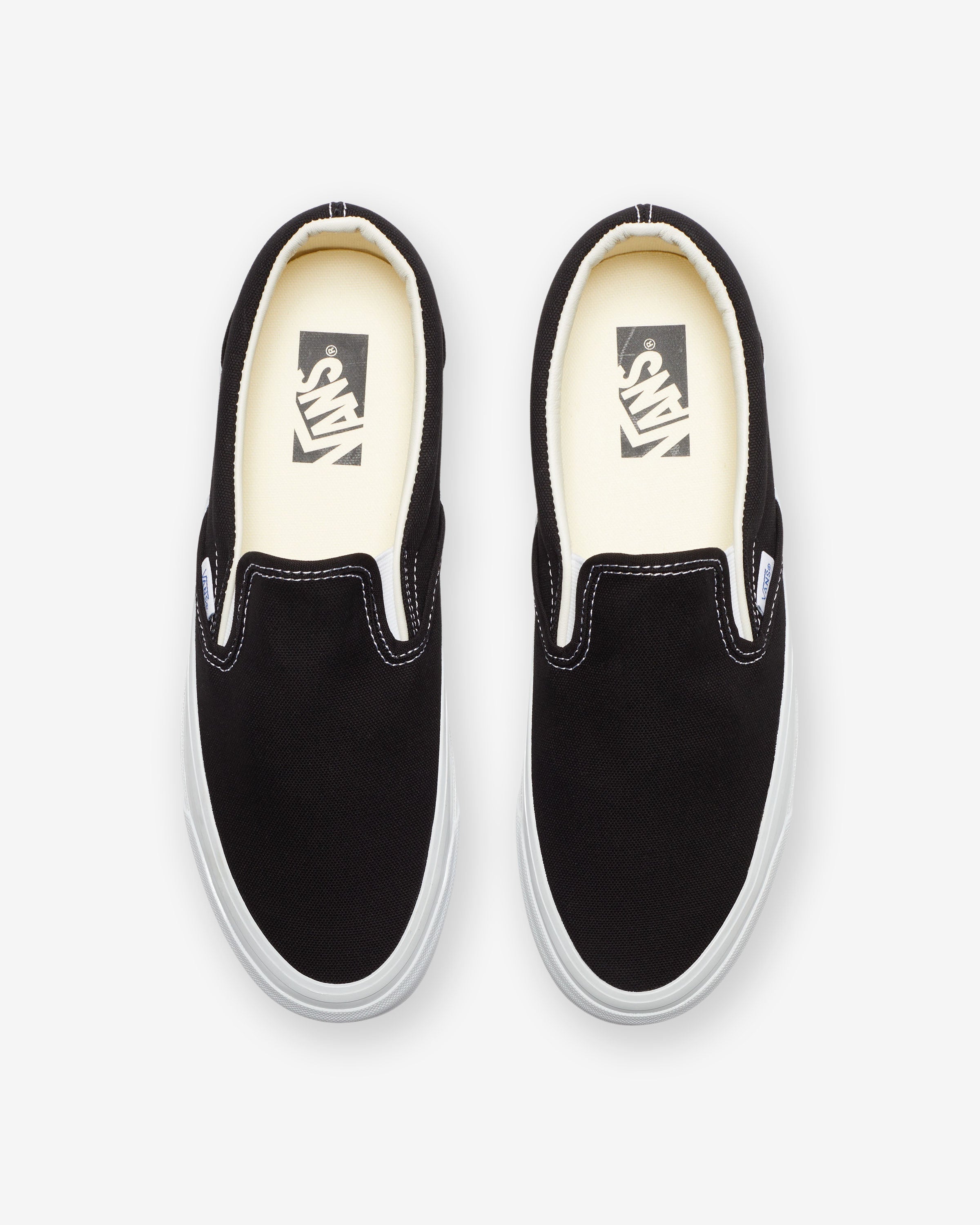 VANS PREMIUM SLIP-ON 98 - BLACK/ WHITE